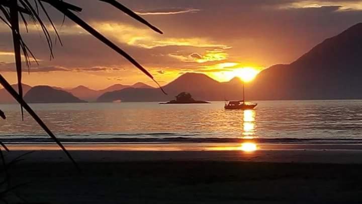 Suite A Beira Mar Em Ubatuba-Sp Buitenkant foto